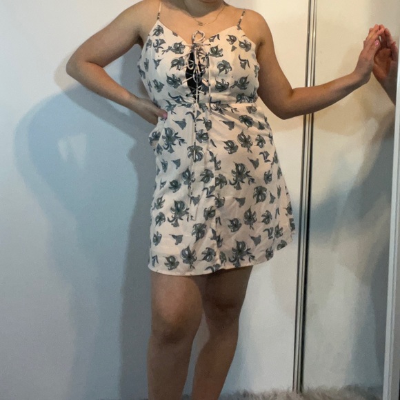 VERY J DRESS FLORAL SIZE S - Picture 4 of 9